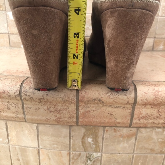 Prada Suede Wedge Mules, size 41, tan color - Picture 4 of 7